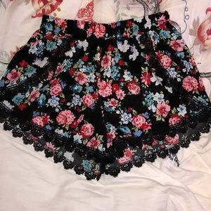 floral shorts